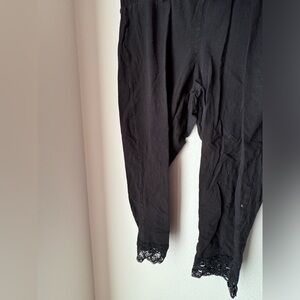 Torrid 3/4 Leggings 2